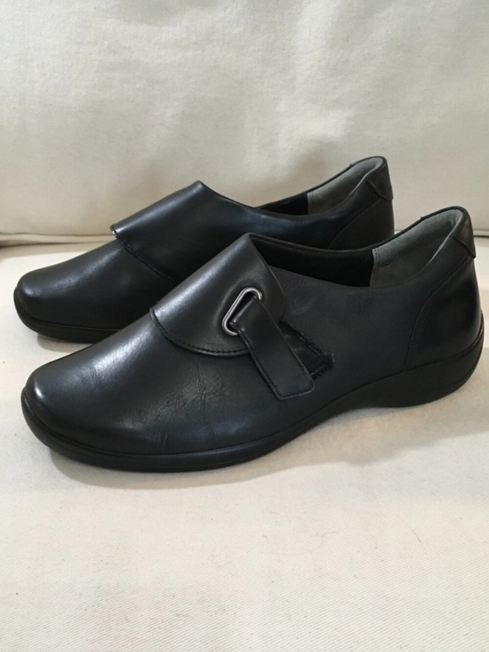 NWOT Ziera Jimmy Style Black Leather Shoe